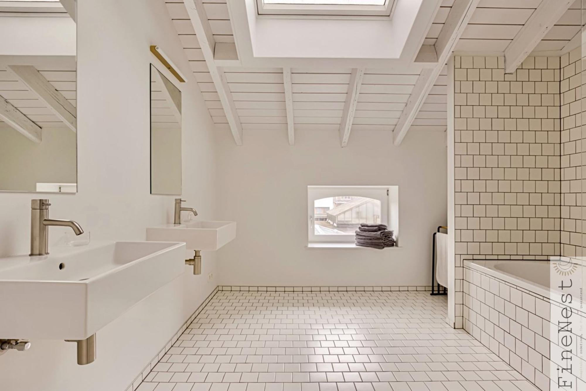 Loft 3 Chambres "Bueren" - Parking - Au Centre De Liege By Finenest Εξωτερικό φωτογραφία